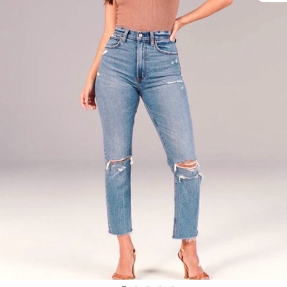 Abercrombie & FitchThe Ankle Straight Ultra High Rise